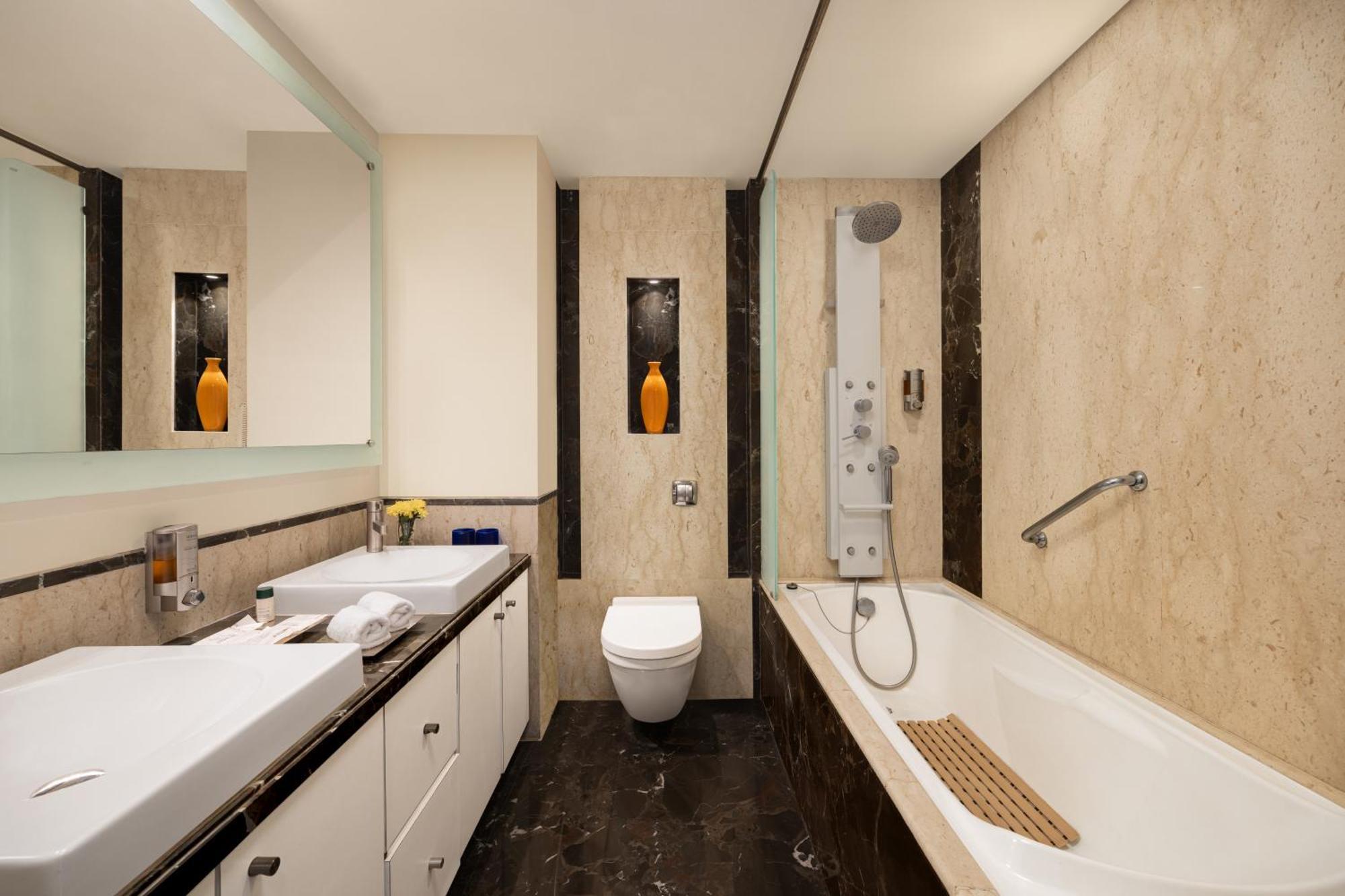 Fortune Select Exotica, Navi Mumbai - Member Itc Hotels' Group Exteriör bild