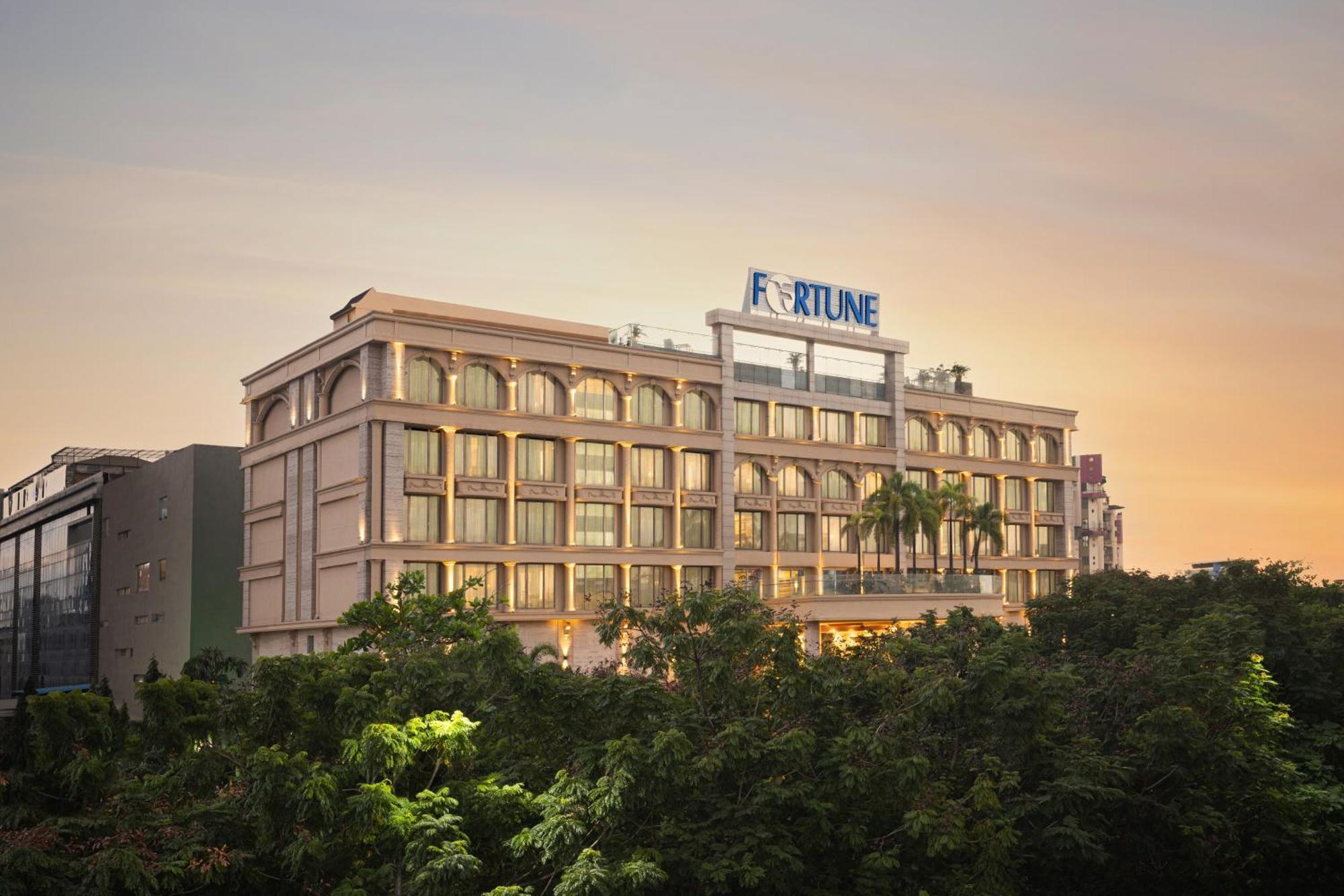 Fortune Select Exotica, Navi Mumbai - Member Itc Hotels' Group Exteriör bild